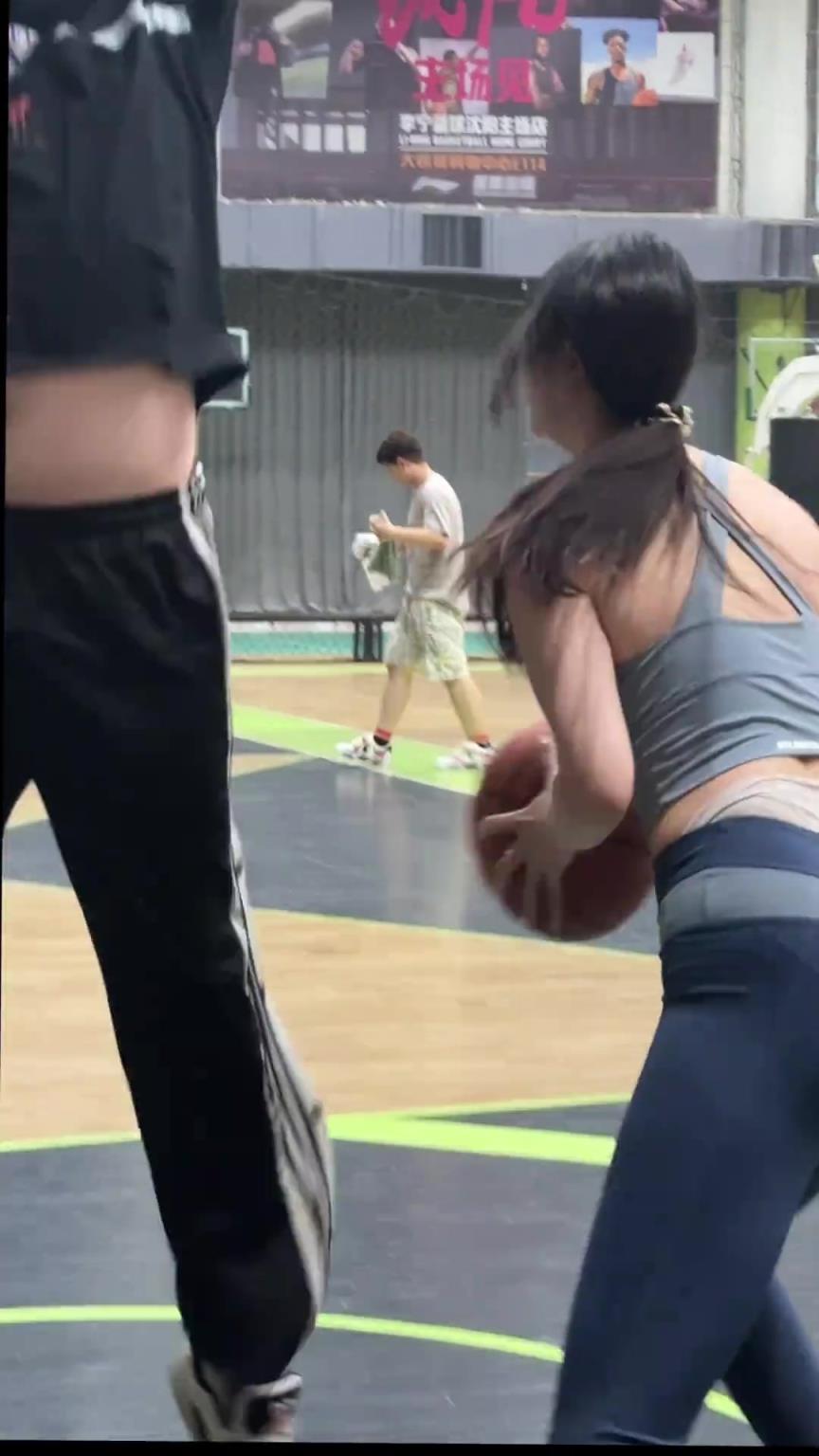 吧友说这种防还是不放？防说贴的太紧骚扰 不防又说自己菜